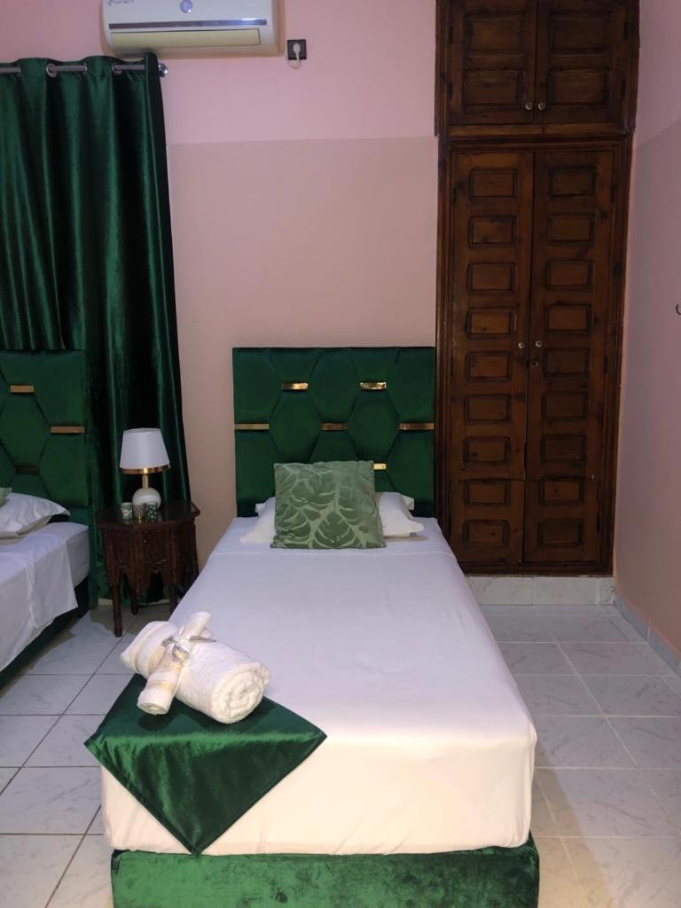 מרקש Riad Ramona Lqariya Seyaheya חדר תמונה